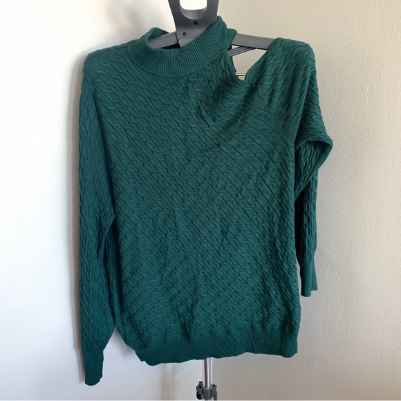 Addition Elle mock neck cold shoulder green sweater 1x - Picture 3 of 5